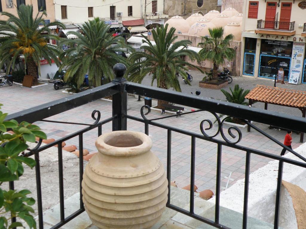 Traditional Idramon Hotel Chania  Eksteriør billede